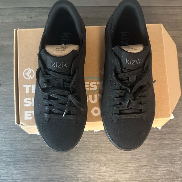 Kizik Irvine comfortable breathable stretch slip on sneakers - Picture 4 of 10